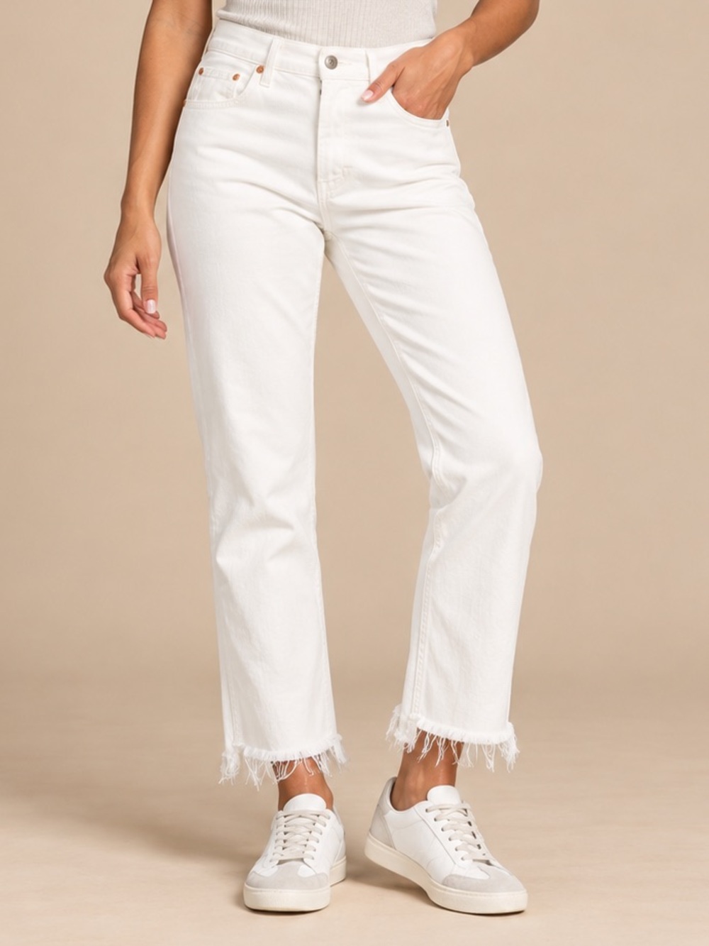 GAP Vintage Slim High Rise White Jeans Size 31 12S Raw Hem Cropped Denim